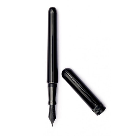 PINEIDER COLLEZIONE AVATAR UR PENNA STILOGRAFICA F COLOR GLOSSY BLACK PP4001056